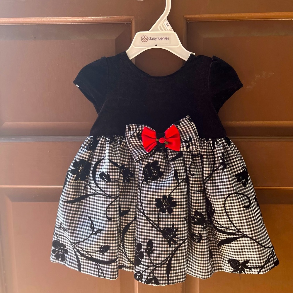 Velvet black dress! size 12 mos ❤️